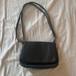 Margot Elegant Black Leather Crossbody Bag